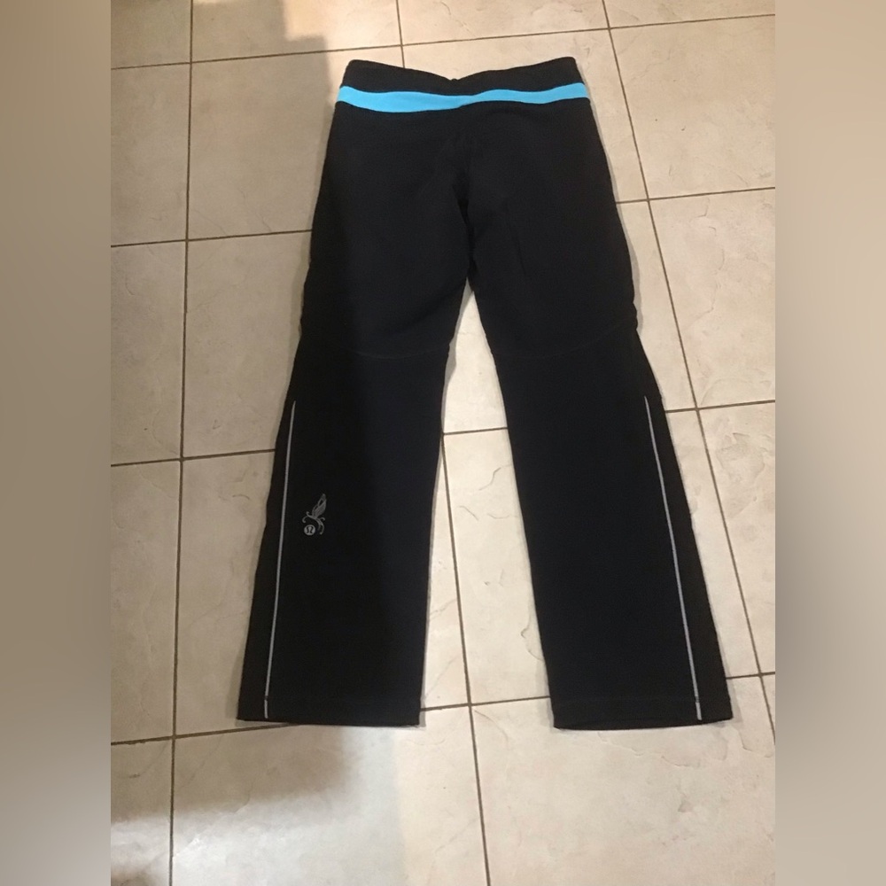 Lululemon Run: The Cold Pant
Black/Blue